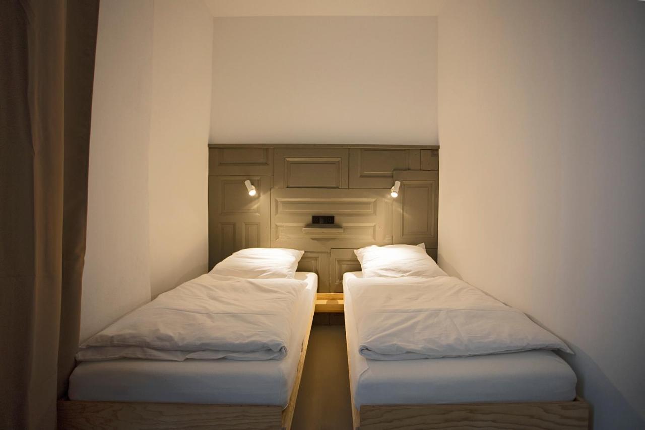 Aparthotel Schillinger-Berlin Am Tempelhofer Feld Chambre photo